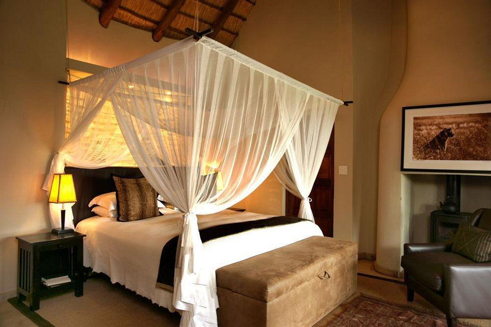 Impodimo Game Lodge Madikwe Wildreservaat Buitenkant foto