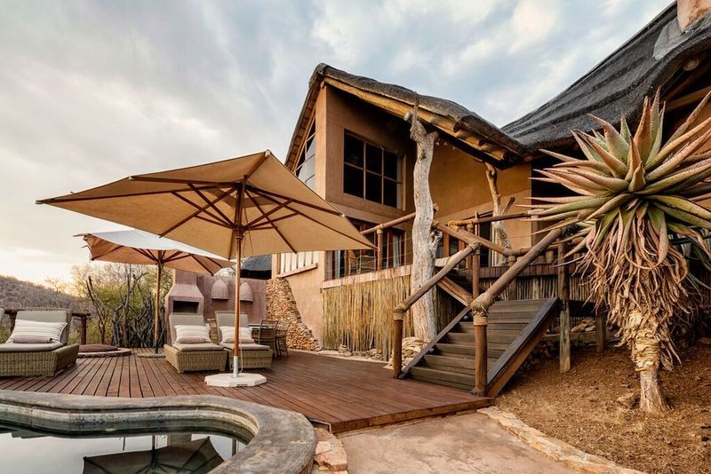 Impodimo Game Lodge Madikwe Wildreservaat Buitenkant foto